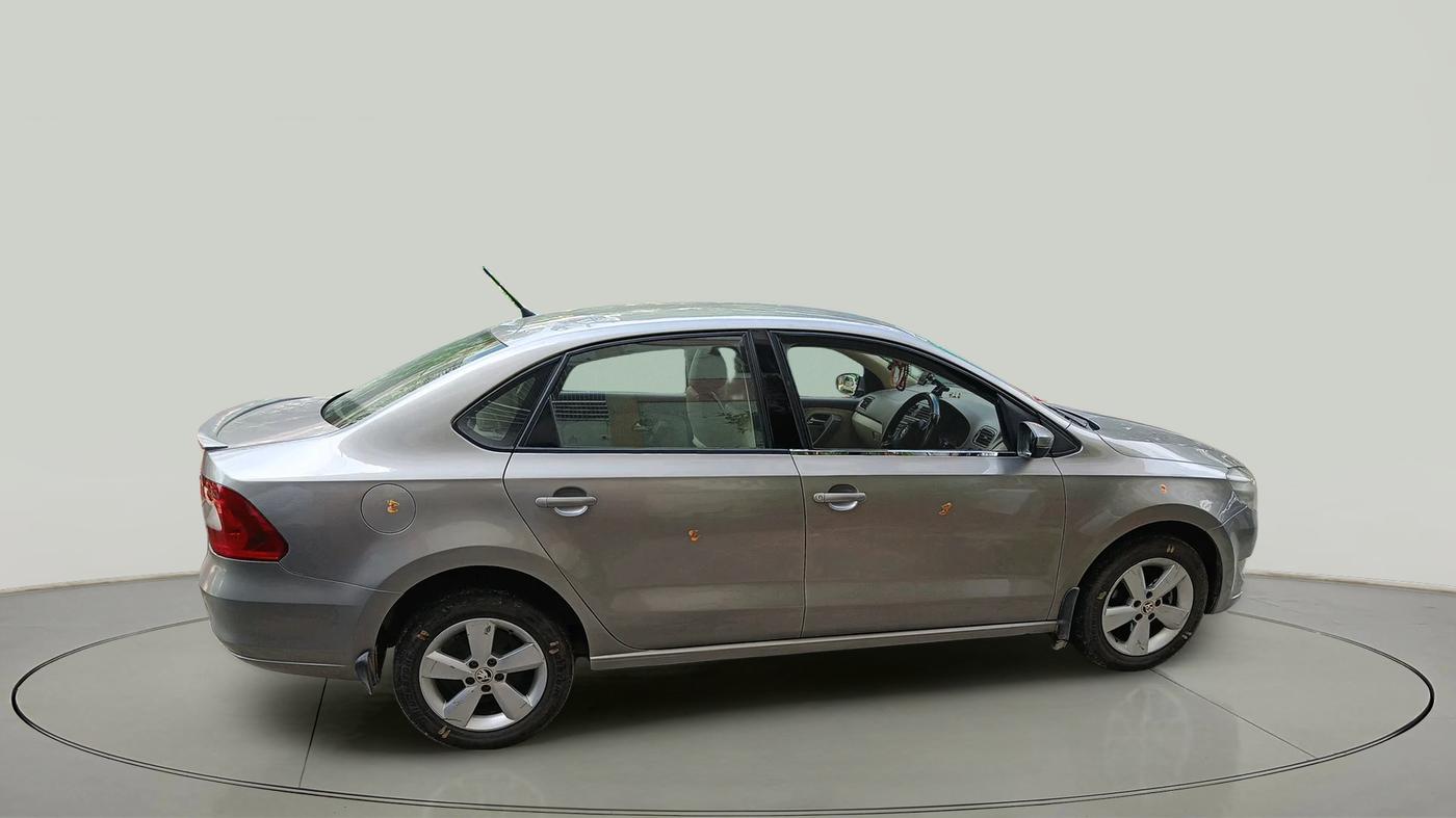2016 Skoda Rapid STYLE 1.5 TDI AT, Diesel, Automatic, 1,59,000 km, exterior