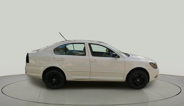 2010 Skoda Laura AMBIENTE 1.9 TDI MT, Diesel, Manual, 1,56,633 km, exterior