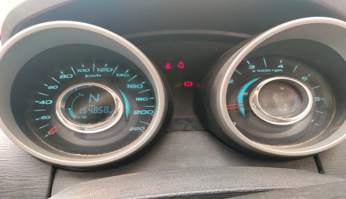 2015 Mahindra XUV500 W6, Diesel, Manual, 1,54,858 km, interior