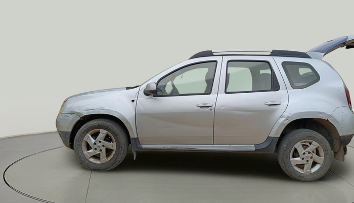 2013 Renault Duster 110 PS RXZ DIESEL, Diesel, Manual, 3,21,385 km, exterior
