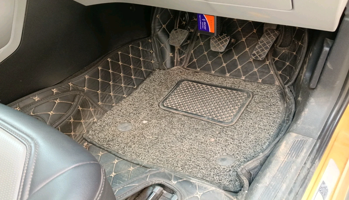 2021 Skoda KUSHAQ AMBITION 1.0L TSI MT, Petrol, Manual, 40,500 km, interior