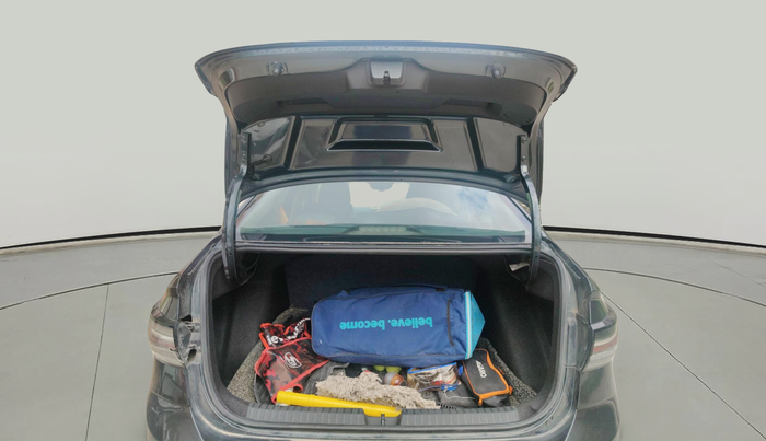 2022 Volkswagen VIRTUS COMFORTLINE TSI 1.0 MT, Petrol, Manual, 43,581 km, exterior