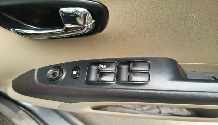 2011 Hyundai i10 SPORTZ 1.2, Petrol, Manual, 1,20,268 km, interior