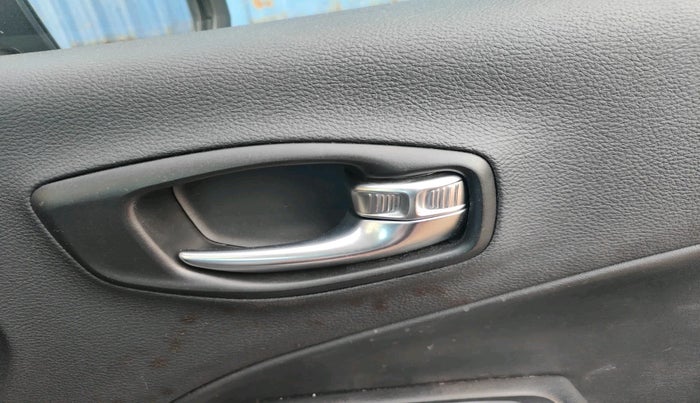 2018 Jeep Compass SPORT 2.0 DIESEL, Diesel, Manual, 1,22,554 km, interior