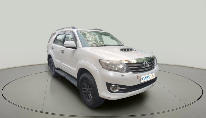 2015 Toyota Fortuner 3.0 4X2 AT, Diesel, Automatic, 1,99,254 km, exterior