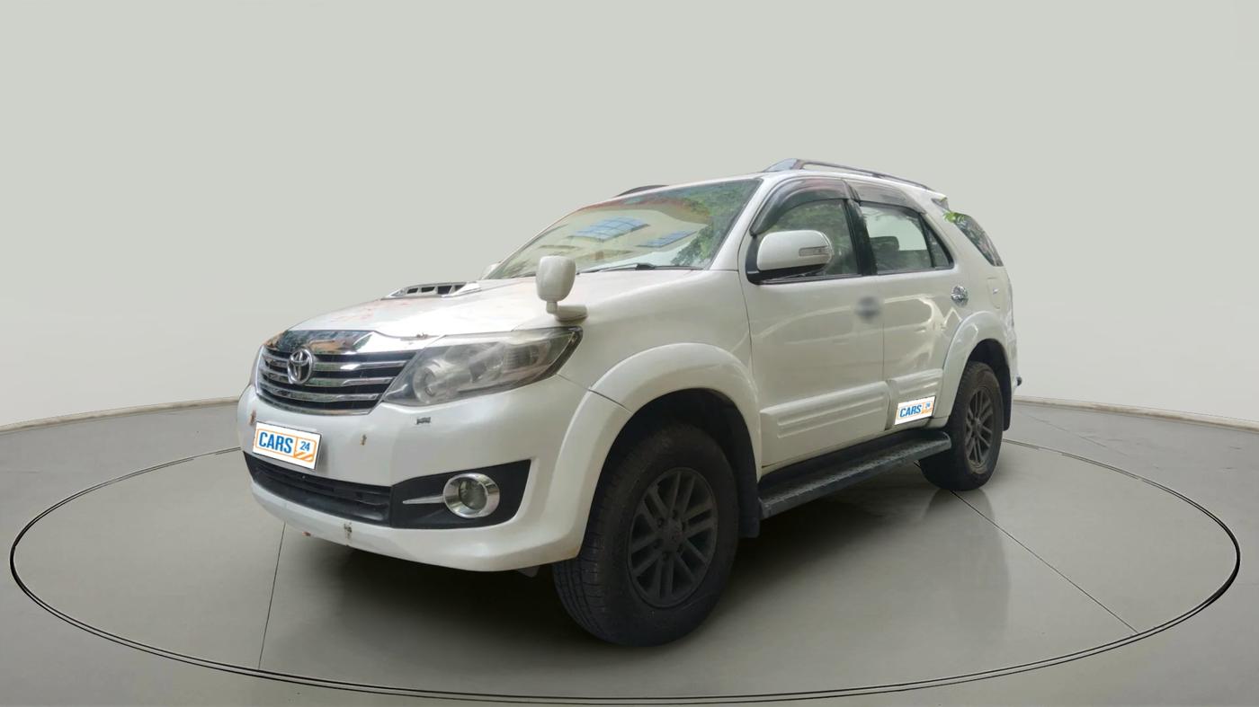 2015 Toyota Fortuner 3.0 4X2 AT, Diesel, Automatic, 1,99,254 km, exterior