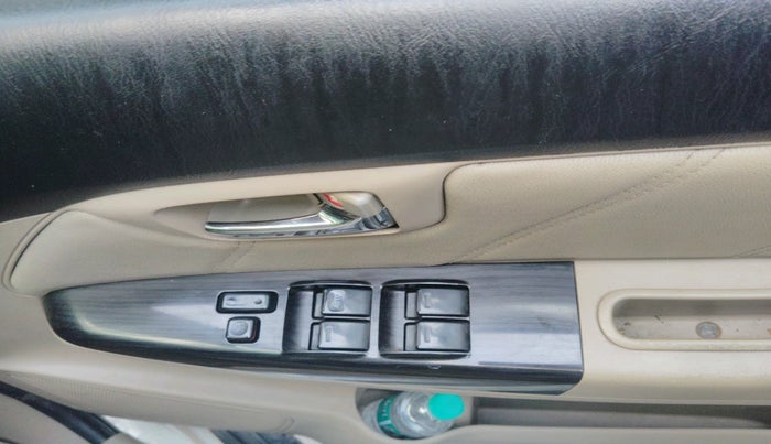 2015 Toyota Fortuner 3.0 4X2 AT, Diesel, Automatic, 1,99,254 km, interior