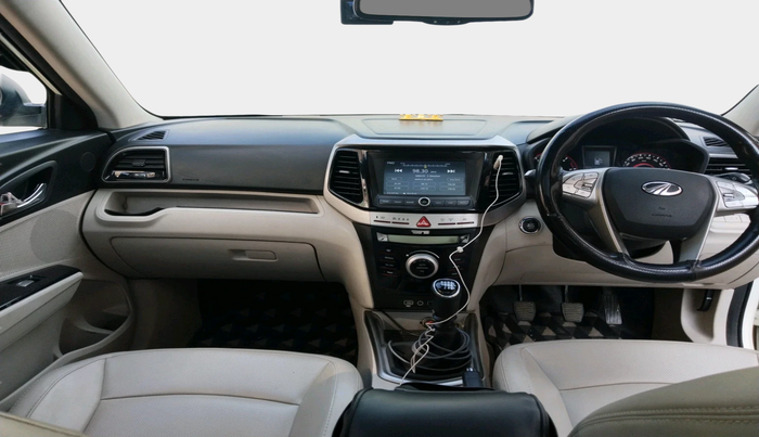 2020 Mahindra XUV300 W8 (O) 1.5 DIESEL, Diesel, Manual, 76,593 km, interior