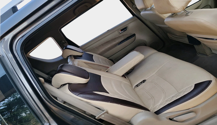 2014 Maruti Ertiga ZXI, Petrol, Manual, 1,22,589 km, interior