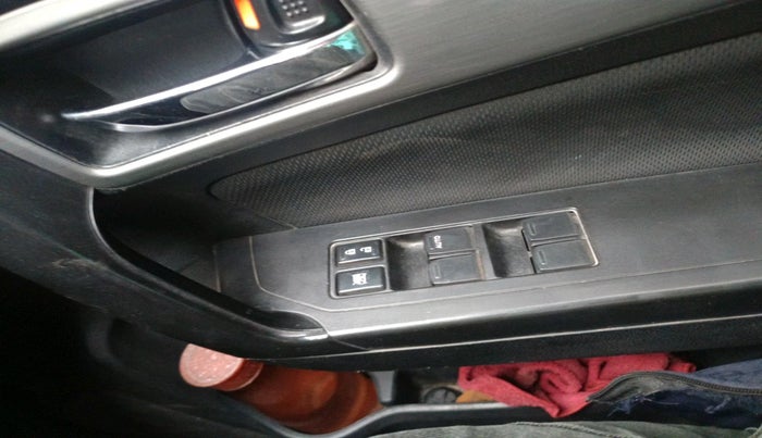 2019 Maruti Vitara Brezza ZDI, Diesel, Manual, 82,348 km, interior