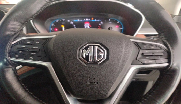 2022 MG HECTOR PLUS SHARP 1.5 PETROL TURBO HYBRID MT 6-STR, Petrol, Manual, 34,591 km, interior