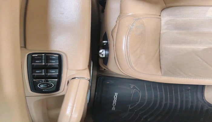 2016 Porsche Cayenne S DIESEL, Diesel, Automatic, 89,355 km, interior