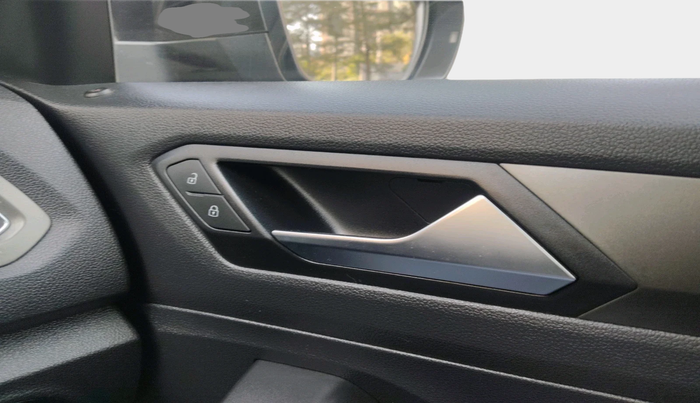 2020 Volkswagen T-ROC 1.5 TSI AT, Petrol, Automatic, 90,783 km, interior