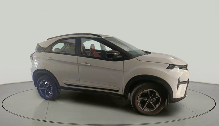 2025 Tata NEXON CREATIVE AMT 1.5 DIESEL, Diesel, Automatic, 29,514 km, exterior