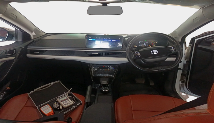 2025 Tata NEXON CREATIVE AMT 1.5 DIESEL, Diesel, Automatic, 29,514 km, interior