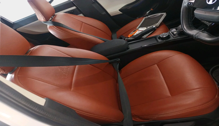 2025 Tata NEXON CREATIVE AMT 1.5 DIESEL, Diesel, Automatic, 29,514 km, interior