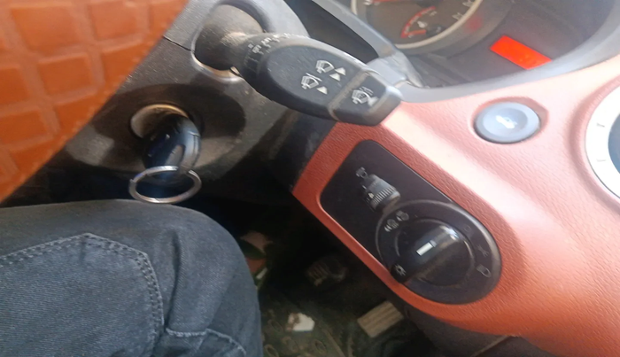 2011 Ford Figo TITANIUM 1.4 DIESEL, Diesel, Manual, 1,30,841 km, interior