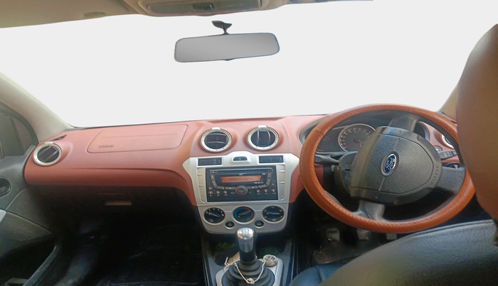 2011 Ford Figo TITANIUM 1.4 DIESEL, Diesel, Manual, 1,30,841 km, interior