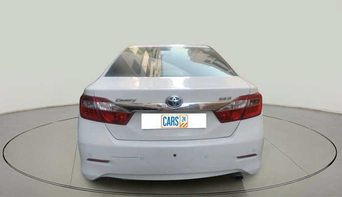 2014 Toyota Camry 2.5L AT, Petrol, Automatic, 2,14,231 km, exterior
