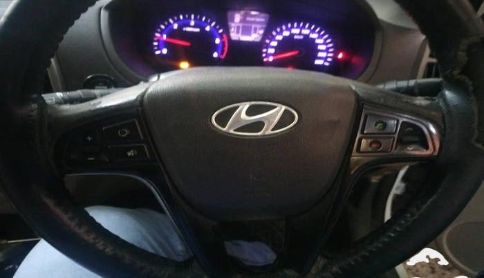 2013 Hyundai i20 ASTA 1.2, Diesel, Manual, 1,43,947 km, interior