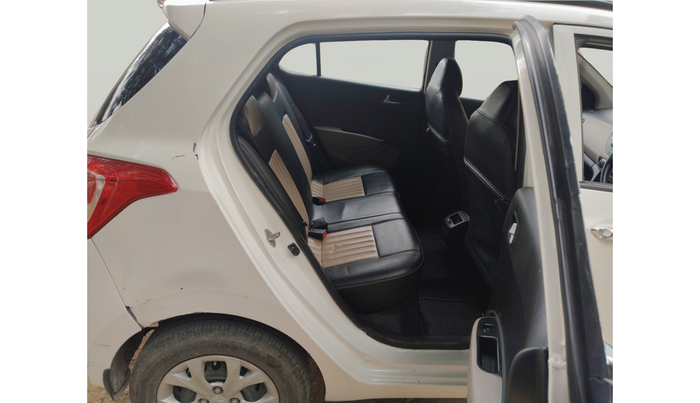 2013 Hyundai Grand i10 SPORTZ 1.2 KAPPA VTVT, Petrol, Manual, 53,769 km, interior