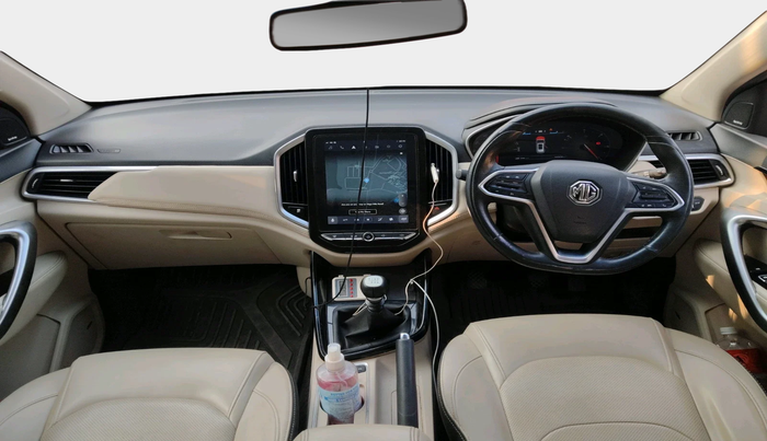 2022 MG HECTOR SHARP 2.0 DIESEL, Diesel, Manual, 1,00,516 km, interior