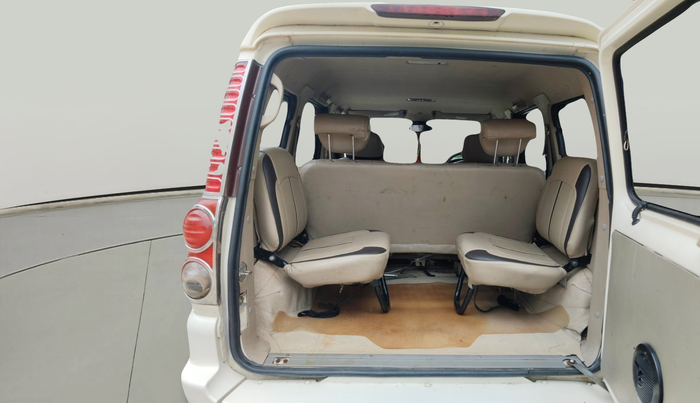 2013 Mahindra Scorpio VLX 2WD AIRBAG, Diesel, Manual, 1,90,212 km, exterior