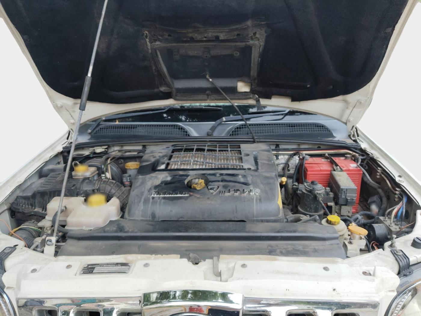 2013 Mahindra Scorpio VLX 2WD AIRBAG, Diesel, Manual, 1,90,212 km, exterior