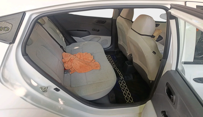 2023 Hyundai GRAND I10 NIOS ERA 1.2 KAPPA VTVT, Petrol, Manual, 16,153 km, interior