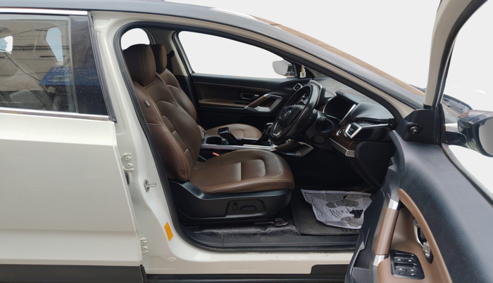 2021 Tata Harrier XZA PLUS 2.0L, Diesel, Automatic, 1,21,365 km, interior