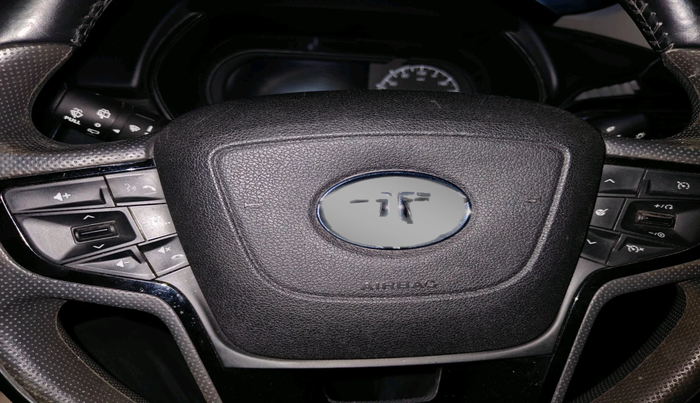 2022 Tata Safari XZA PLUS 6 S DARK EDITION, Diesel, Automatic, 34,731 km, interior