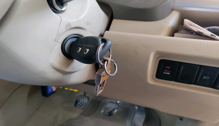 2012 Maruti Ertiga ZDI, Diesel, Manual, 1,57,000 km, interior