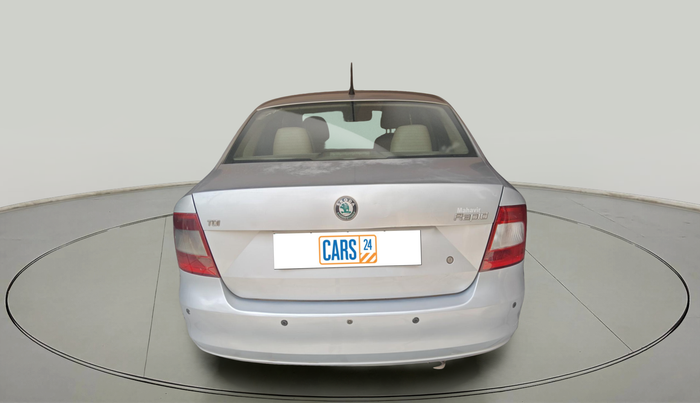 2013 Skoda Rapid ELEGANCE 1.6 TDI CR MT, Diesel, Manual, 2,01,298 km, exterior