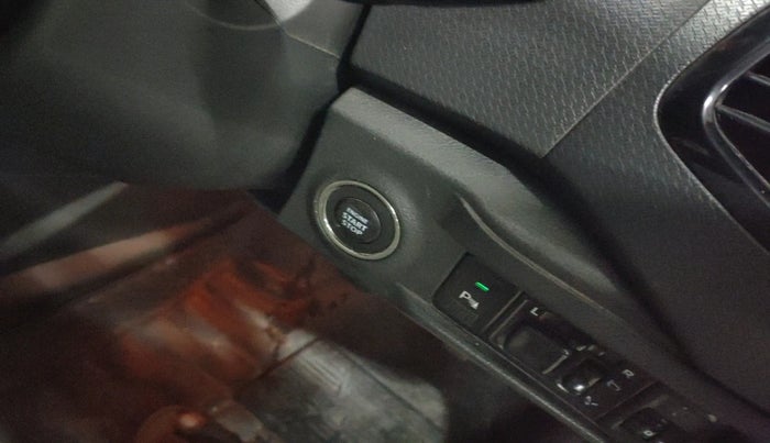 2016 Maruti Vitara Brezza ZDI PLUS, Diesel, Manual, 2,33,223 km, interior