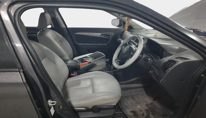 2016 Maruti Vitara Brezza ZDI PLUS, Diesel, Manual, 2,33,223 km, interior