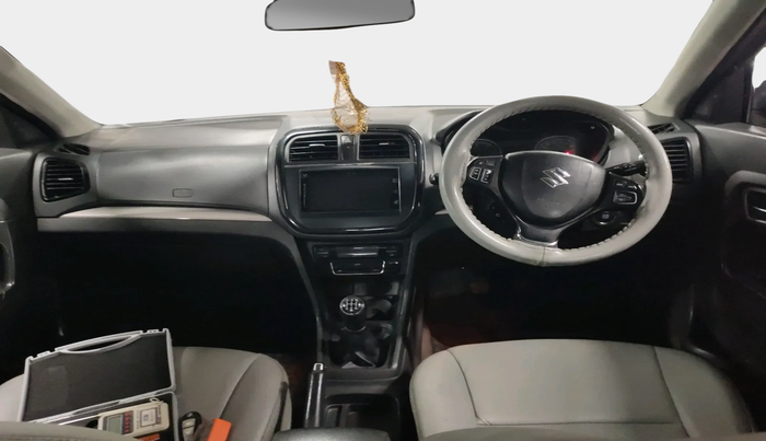 2016 Maruti Vitara Brezza ZDI PLUS, Diesel, Manual, 2,33,223 km, interior