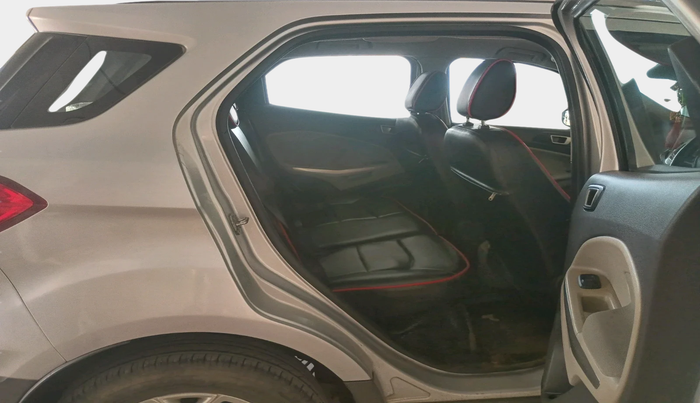 2015 Ford Ecosport TITANIUM 1.5L DIESEL, Diesel, Manual, 1,00,983 km, interior