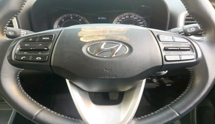 2021 Hyundai VENUE SX 1.5 CRDI, Diesel, Manual, 44,854 km, interior