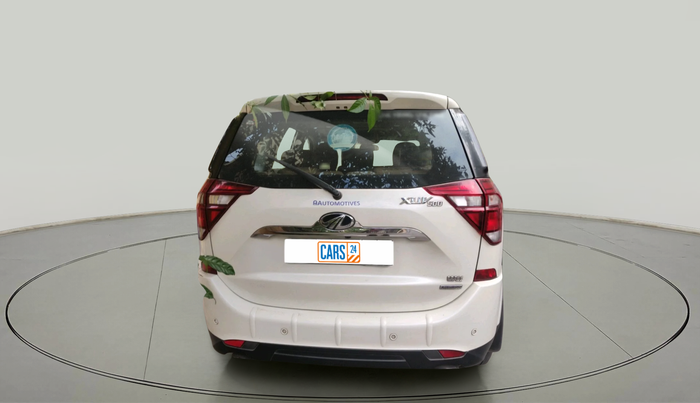 2019 Mahindra XUV500 W11 (O) AT, Diesel, Automatic, 1,11,639 km, exterior