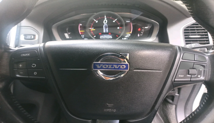 2015 Volvo XC 60 D4 Kinetic, Diesel, Automatic, 1,30,723 km, interior