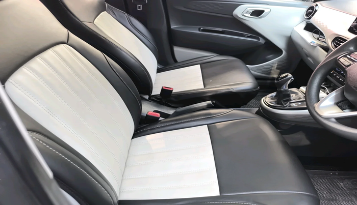 2024 Hyundai GRAND I10 NIOS SPORTZ AMT 1.2 KAPPA VTVT, Petrol, Automatic, 13,972 km, interior