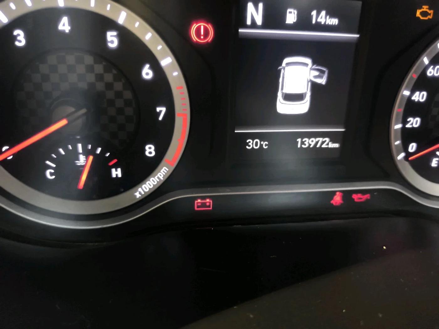 2024 Hyundai GRAND I10 NIOS SPORTZ AMT 1.2 KAPPA VTVT, Petrol, Automatic, 13,972 km, interior