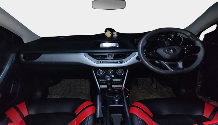 2021 Tata NEXON XM SUNROOF PETROL, Petrol, Manual, 32,865 km, interior