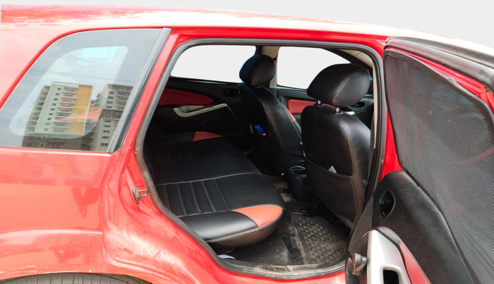 2012 Ford Figo TITANIUM 1.4 DIESEL, Diesel, Manual, 1,49,351 km, interior