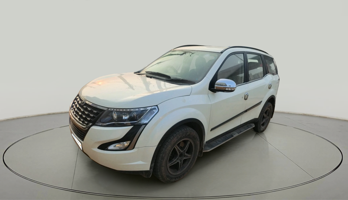 2020 Mahindra XUV500 W7, Diesel, Manual, 1,01,281 km, exterior