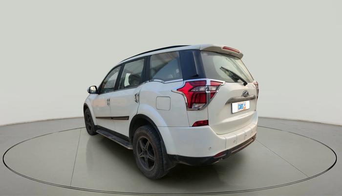 2020 Mahindra XUV500 W7, Diesel, Manual, 1,01,281 km, exterior