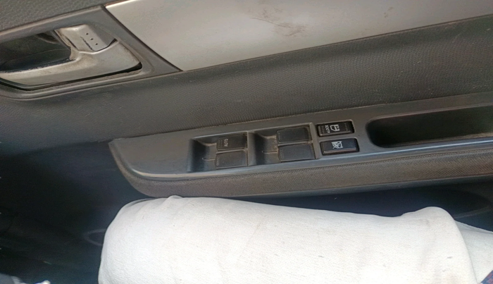 2011 Maruti Swift VDI, Diesel, Manual, 1,21,178 km, interior