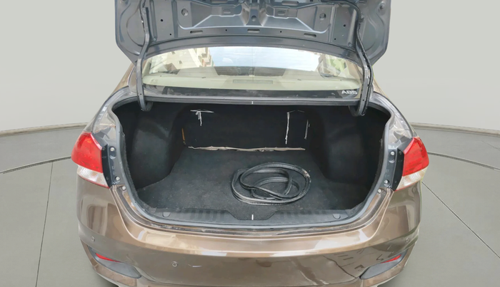 2014 Maruti Ciaz ZXI, Petrol, Manual, 1,24,560 km, exterior