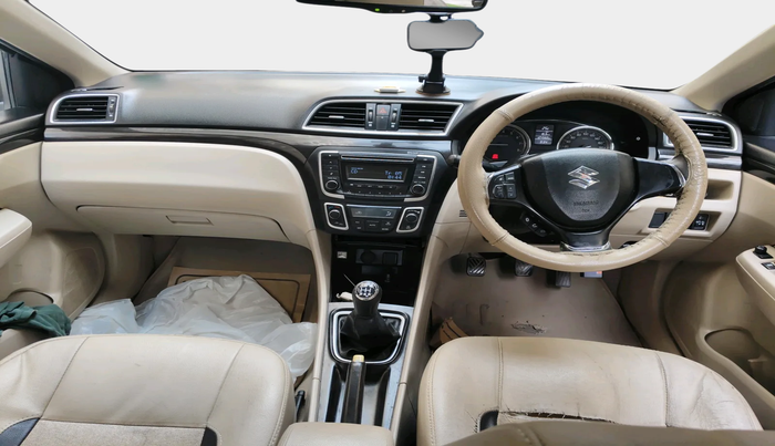 2014 Maruti Ciaz ZXI, Petrol, Manual, 1,24,560 km, interior