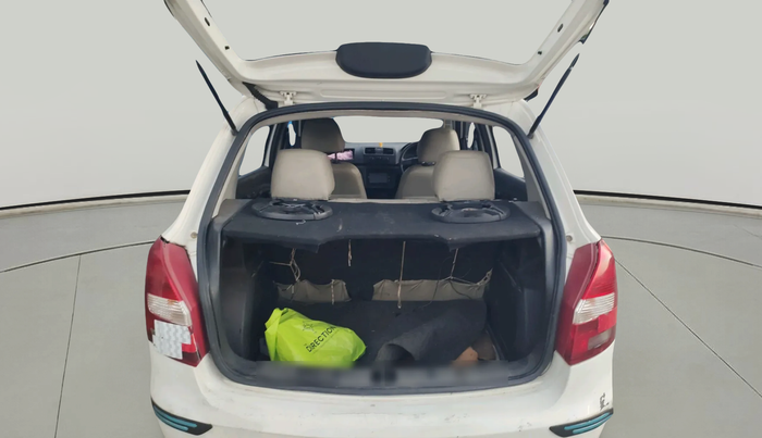 2011 Skoda Fabia CLASSIC 1.2 TDI, Diesel, Manual, 1,16,861 km, exterior